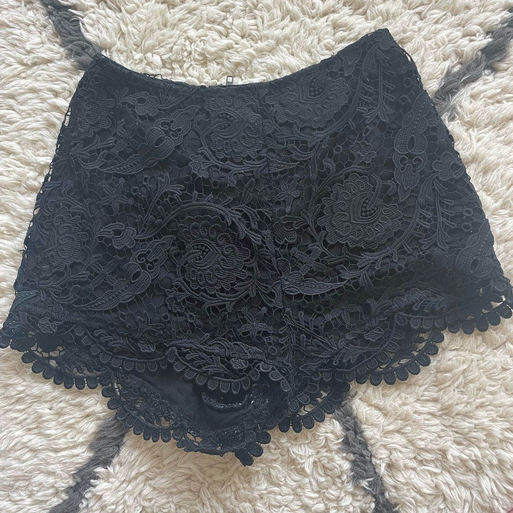Stone Cold Fox Black Scorpio Lace Bloomer Shorts Size 3